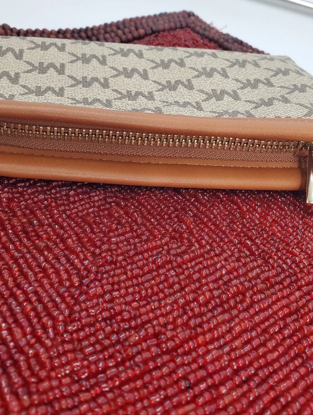 Michael Kors MK Signature Leather Fanny Pack Belt Bag. (C38)